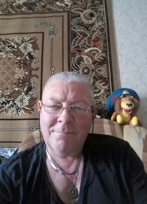 Юрий, 58, Россия, Псков