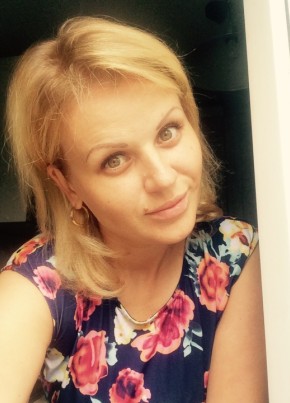 Оленька, 42, Україна, Київ
