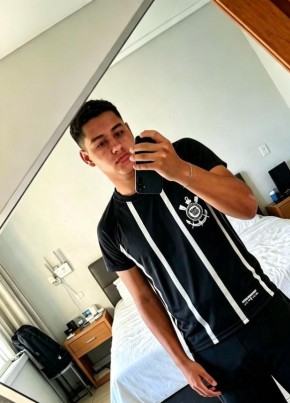 Carllos из Piracanjuba 18 лет
