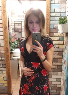 Елена, 37, Россия, Воронеж