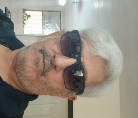 عبدالرضا قرقانلو, 63, Isfahan