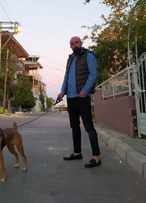 Düzgün, 40, Türkiye Cumhuriyeti, İzmir