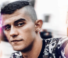 Иван, 27 лет, Керчь
