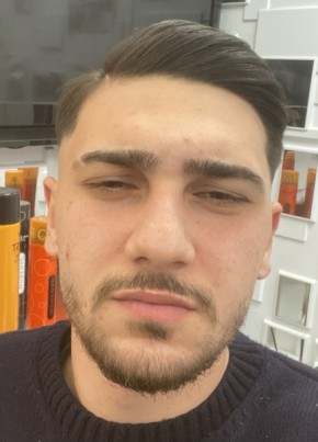 Abdulkadir из Bahçelievler 22 года