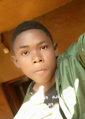 Franck, 21, Republic of Cameroon, Douala