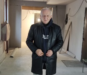 Malkhaz, 18, Tbilisi