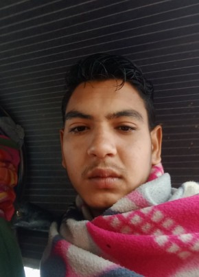 Samsuddin Khan, 18, India, Moradabad
