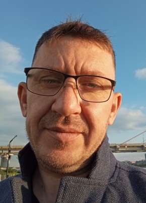 Антон из Казани 44 года
