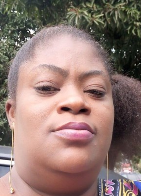Ruth, 42, Ghana, Kumasi