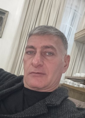 Эдик из Воронежа 48 лет