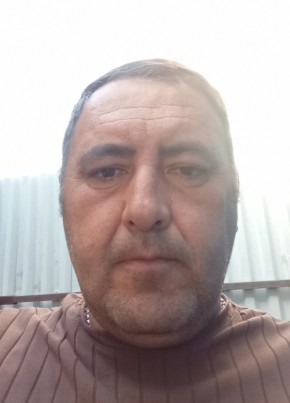 Бахром из Мёры 47 лет