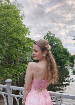 Anastasiya, 39, Russia, Saint Petersburg