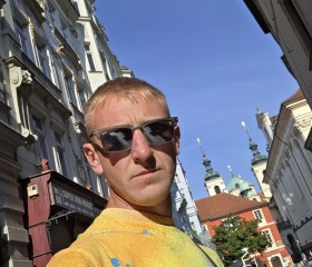 Yvhenii, 32, Prague