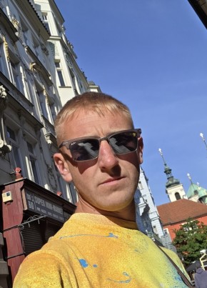 Yvhenii из Praha 32 года