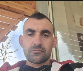 Fati, 37, Lezhe