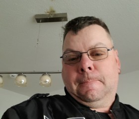 Olaf, 46, Beeskow