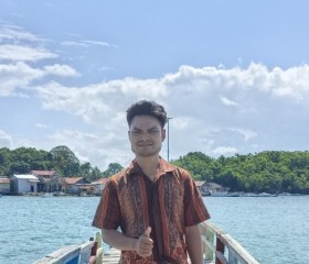 Arhan, 26, Makassar
