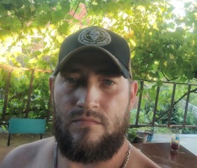 Vasiliy, 35, Sokhumi