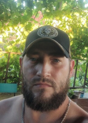Vasiliy, 35, Abkhazia, Sokhumi