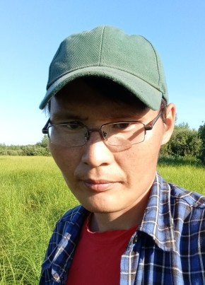 Гаврил К из Чурапчи 32 года