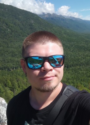 Денис из Коломны 35 лет