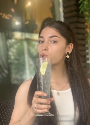 Елена из Большого Камени 22 года