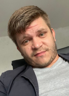 Жека из Ровно 32 года