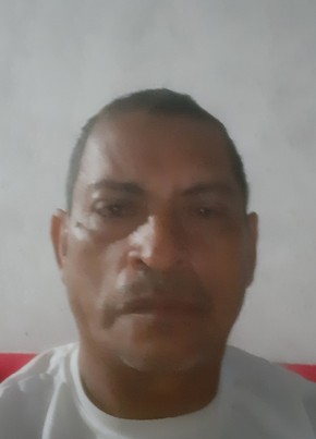 Celso de Oliveir из Cuiabá 54 года