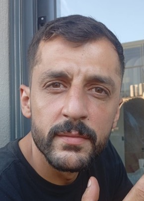 Ahmet из Karabağlar 34 года