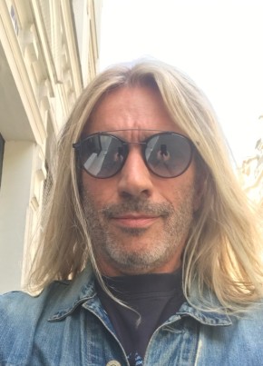 Kurt, 51, République Française, Paris