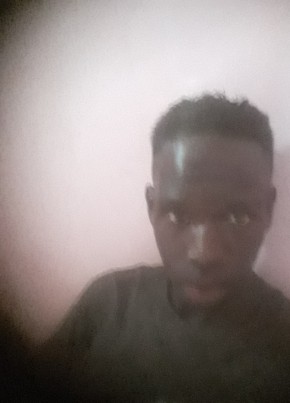 ibou, 18, République du Sénégal, Dakar