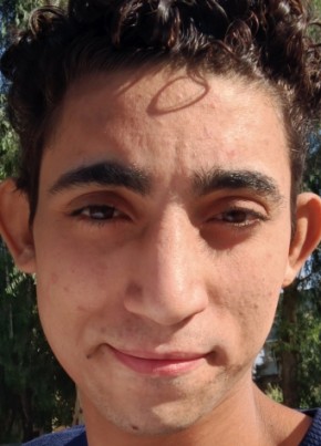 احمد رمضان из القاهرة 23 года