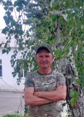 Сергей из Матвеев Кургана 63 года