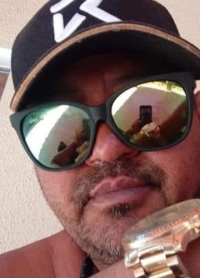 Sandersom coelho из Goiânia 54 года