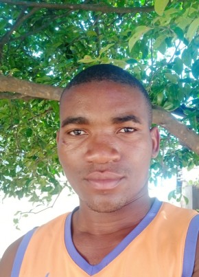 Pedro, 21, República de Moçambique, Nacala