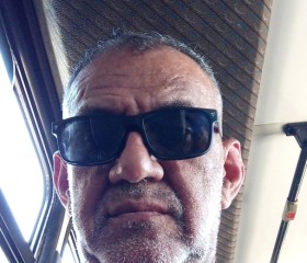 Douglas, 61, Porlamar