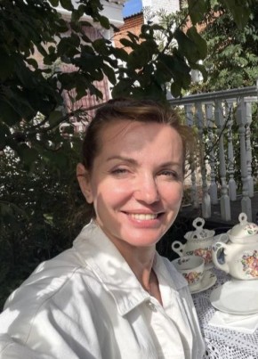 Диана из Новосибирска 42 года