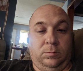 James, 35, Fort Smith