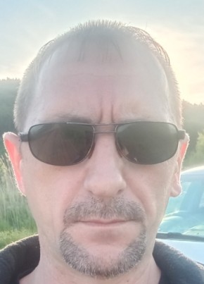 Андрей Я