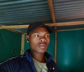 Aya, 26, Cape Town