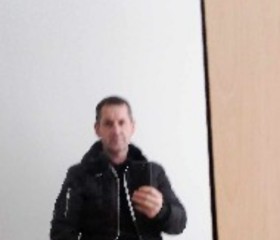 Cristian, 51, Brussels