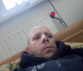 Krzysztof, 42, Wroclaw