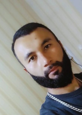 Абдуллох из Магадана 32 года