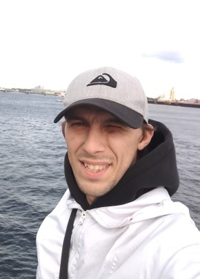 Данил из Санкт-Петербурга 32 года