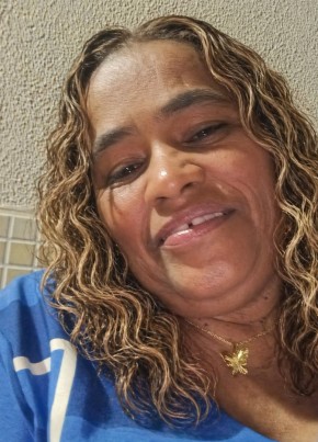 Tania из Salvador 48 лет