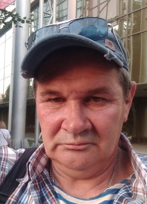Олег, 58, Россия, Балаково