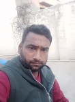 A, 18, Lucknow