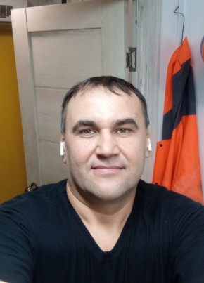 Александр из Алдана 42 года