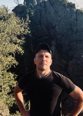 Антон из Новосибирска 33 года