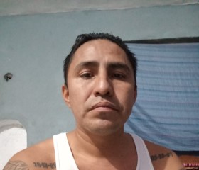 Gera, 35, Cancun